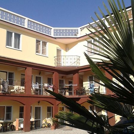 Guest House Amra New Athos Екстер'єр фото